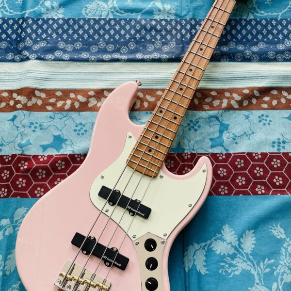 Petite basse électrique Harley Benton JB62CC Mini Shell Pink, housse