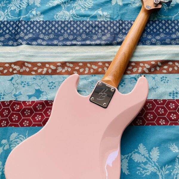 Petite basse électrique Harley Benton JB62CC Mini Shell Pink, housse – Image 3