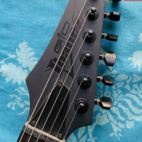 Alternative view of Guitare électrique Ibanez Gio GRGR131 Black Flat n°GS211201197
