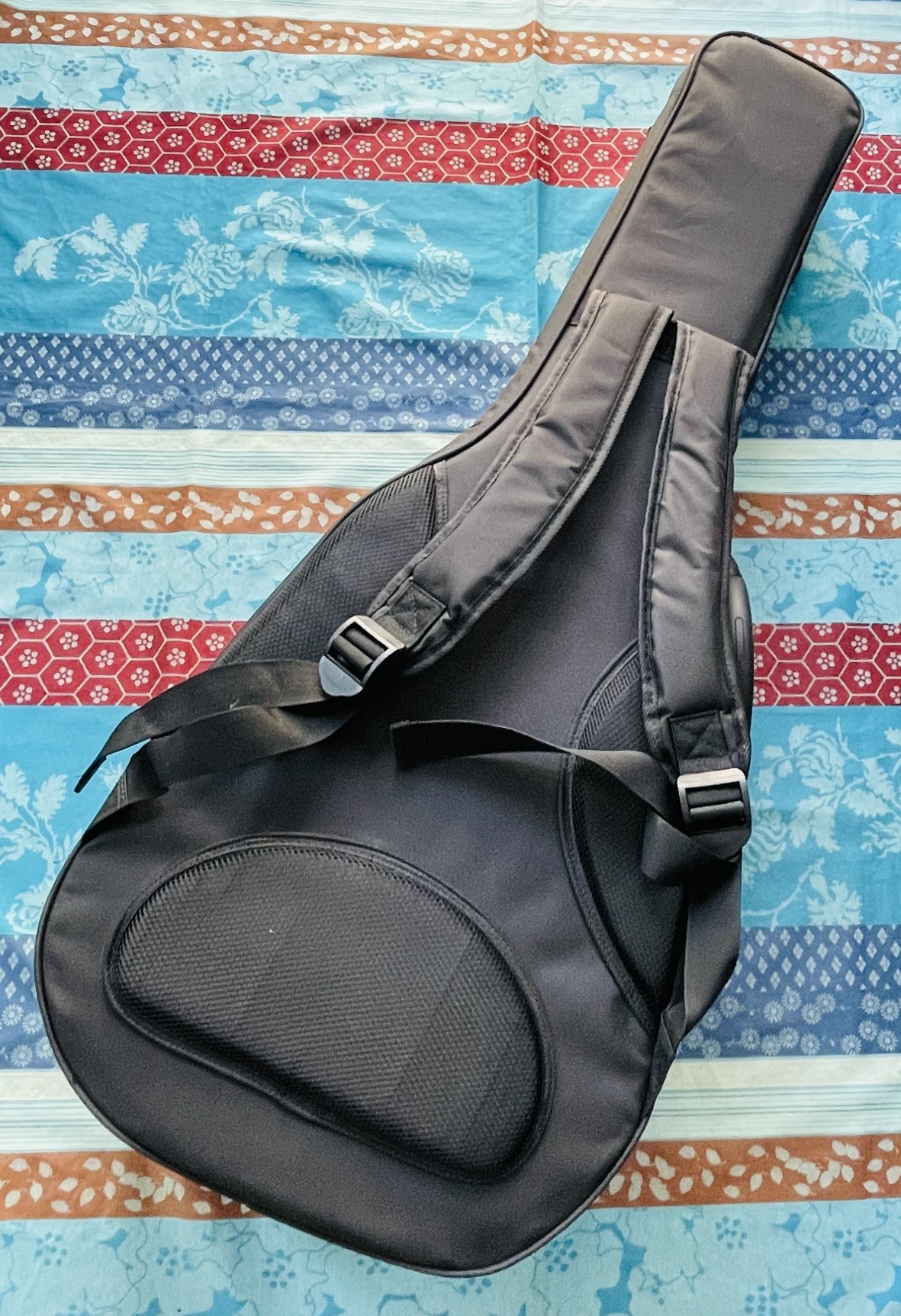 Guitare électro-acoustique avec effets intégrés Lâg Blue Wave 2 TBW2ACE n°2307CT18178, belle housse et accessoires d’origine – Image 16