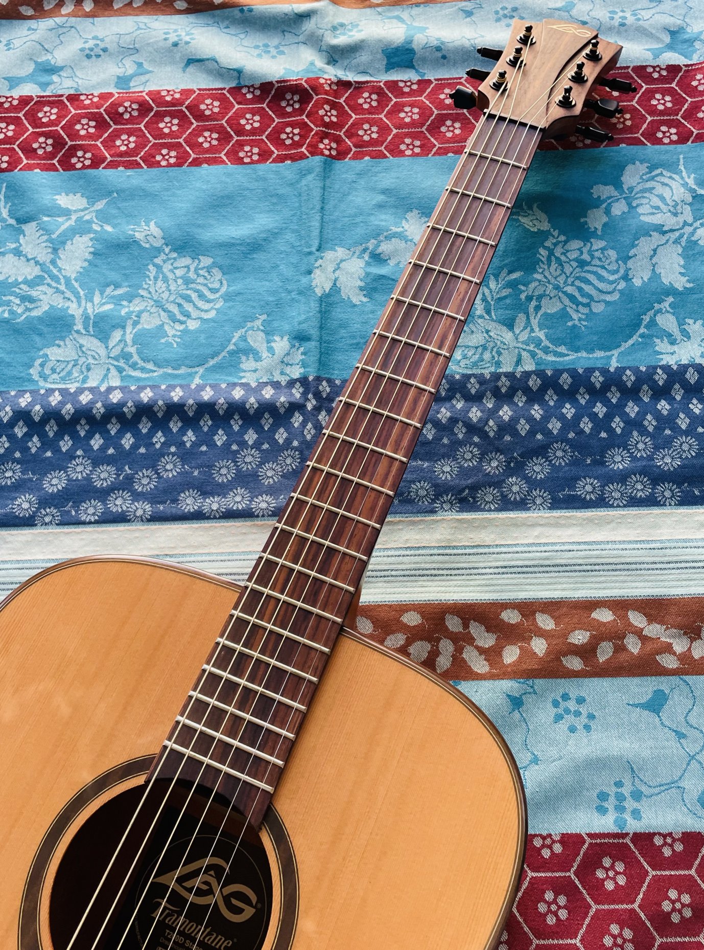 Guitare acoustique Lâg T200D Stage n°1103WF106138, housse Tobago – Image 3