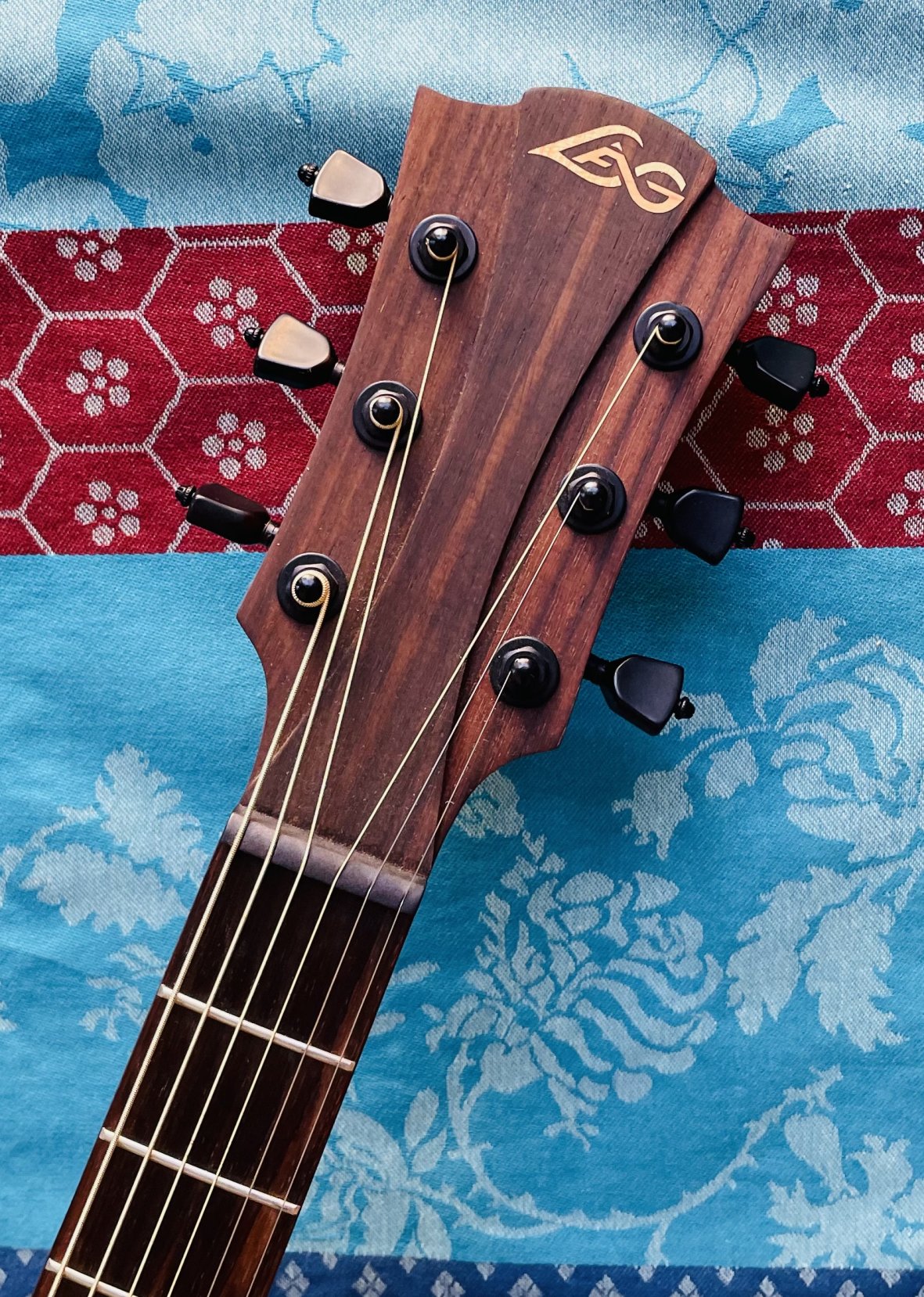 Guitare acoustique Lâg T200D Stage n°1103WF106138, housse Tobago – Image 4