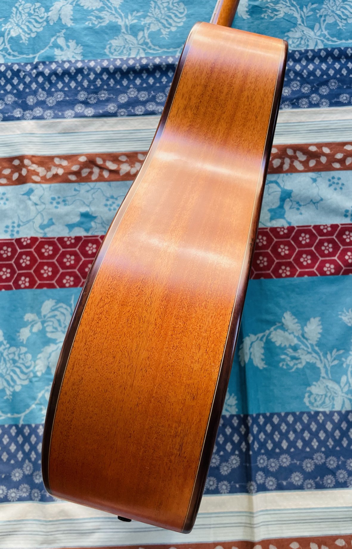 Guitare acoustique Lâg T200D Stage n°1103WF106138, housse Tobago – Image 5