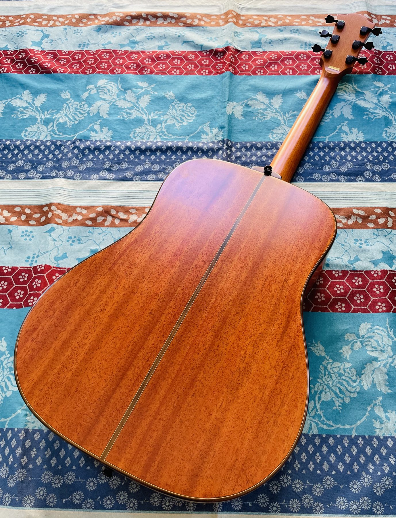 Guitare acoustique Lâg T200D Stage n°1103WF106138, housse Tobago – Image 7