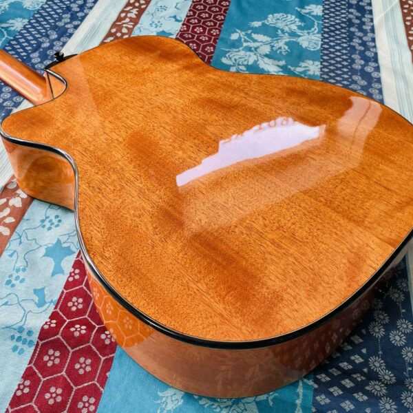 Guitare électro-classique Lâg Tramontane TN66ACE n°1211WE139664, étui rigide Gator, réglée luthier Manteau (21.07.26) – Image 9