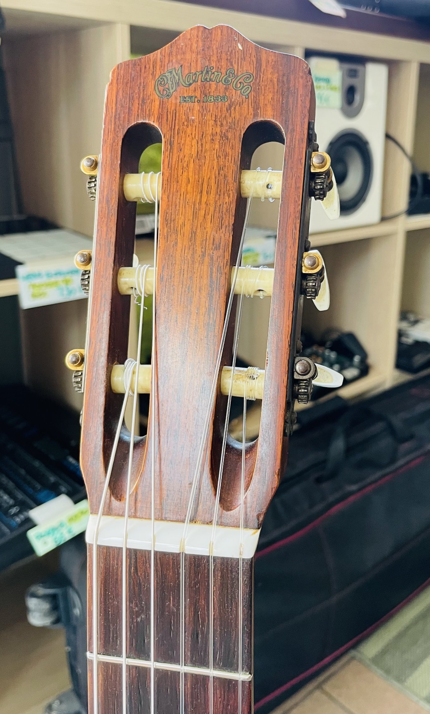 Très rare guitare classique vintage nylon Martin N10 n°257384 (1969 / 1970, USA) , étui d’origine, expertise luthier Caro, révision luthier Manteau (01.07.26) – Image 10