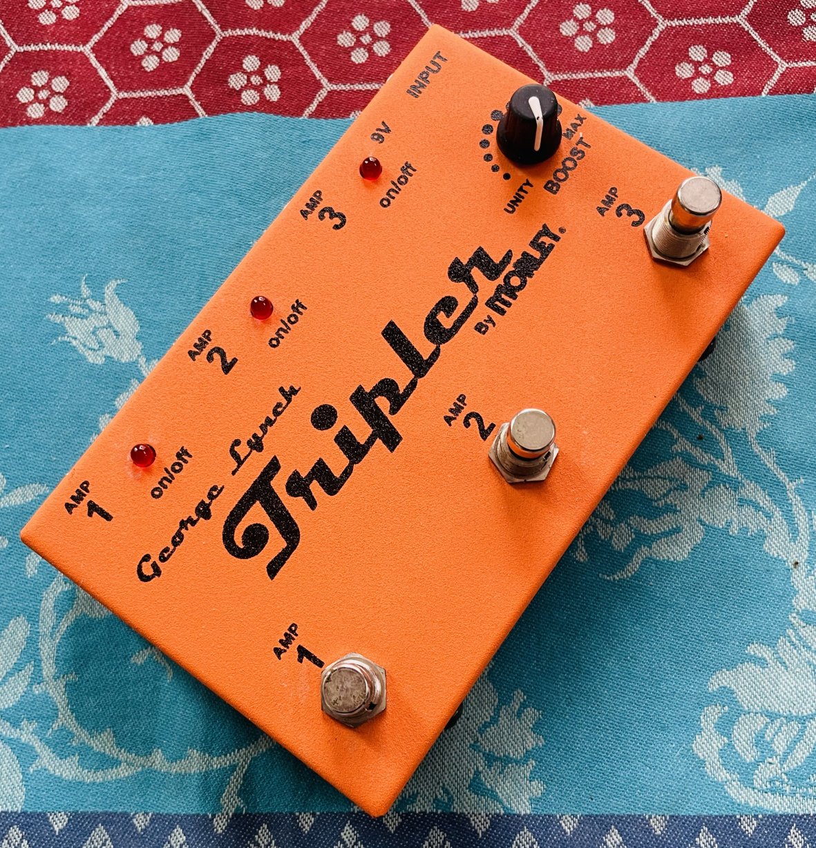 Pédale routeur d’ampli Morley Tripler signature George Lynch n°178213 (2019, USA), boite d’origine