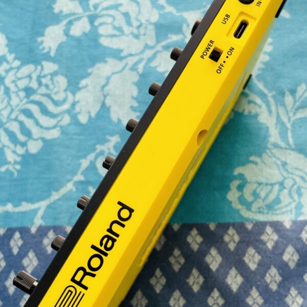 Alternative view of Sampleur module de sons Roland Aira Compact P-6 n°A7S8995, boite d’origine, usb