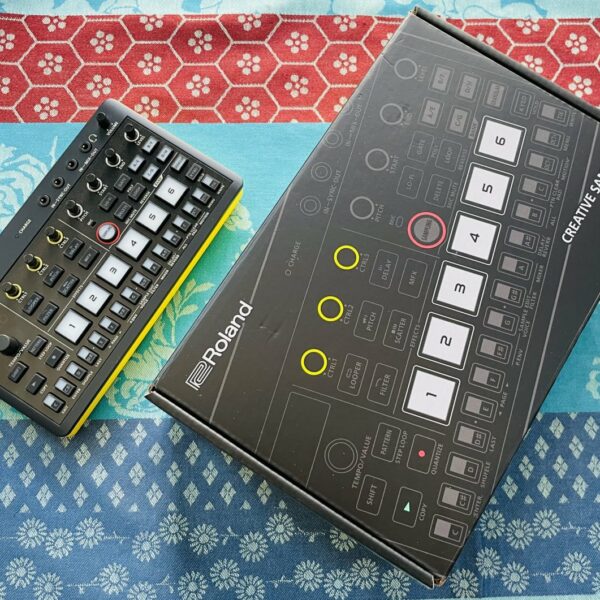 Sampleur module de sons Roland Aira Compact P-6 n°A7S8995, boite d’origine, usb – Image 5