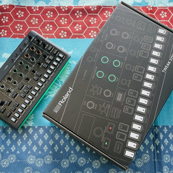 Synthé Roland Aira Compact S-1 Tweak Synth n°B4S8098, boite d’origine, usb – Image 6