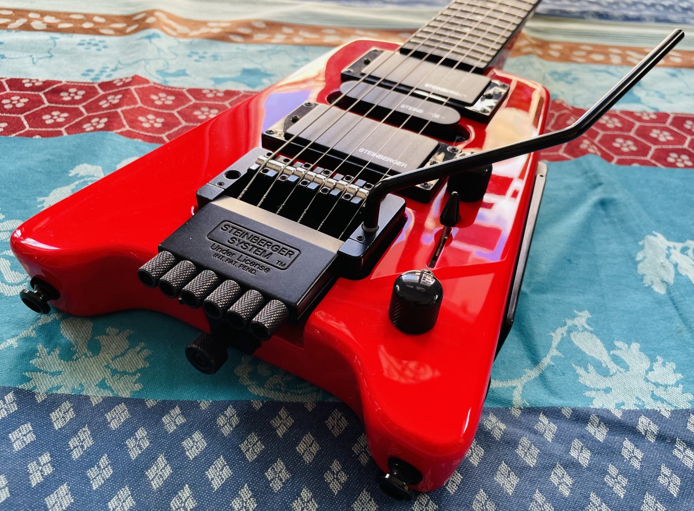 Guitare électrique Steinberger Spirit Gt-Pro deluxe HR red n°22062353112, housse d’origine, sangle Dunlop, 2 jeux cordes – Image 4