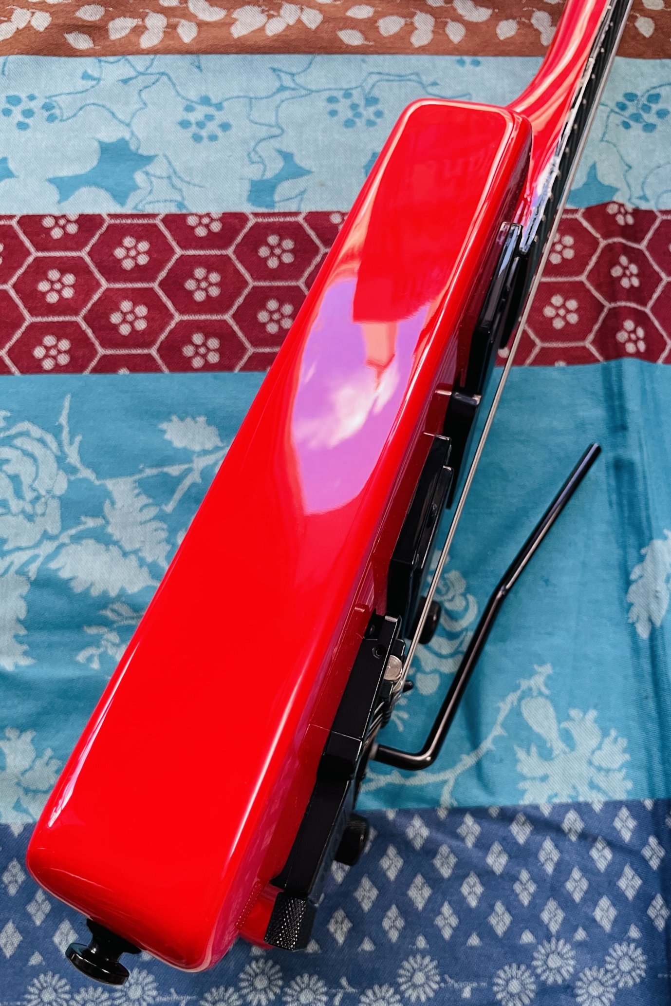 Guitare électrique Steinberger Spirit Gt-Pro deluxe HR red n°22062353112, housse d’origine, sangle Dunlop, 2 jeux cordes – Image 7
