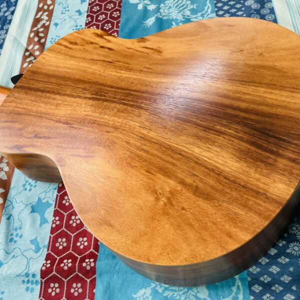 Basse électrique électro-acoustique Taylor GS Mini-e Koa Bass n°2205121247, house Taylor, révisée luthier Manteau (facture 22.07.26) – Image 8