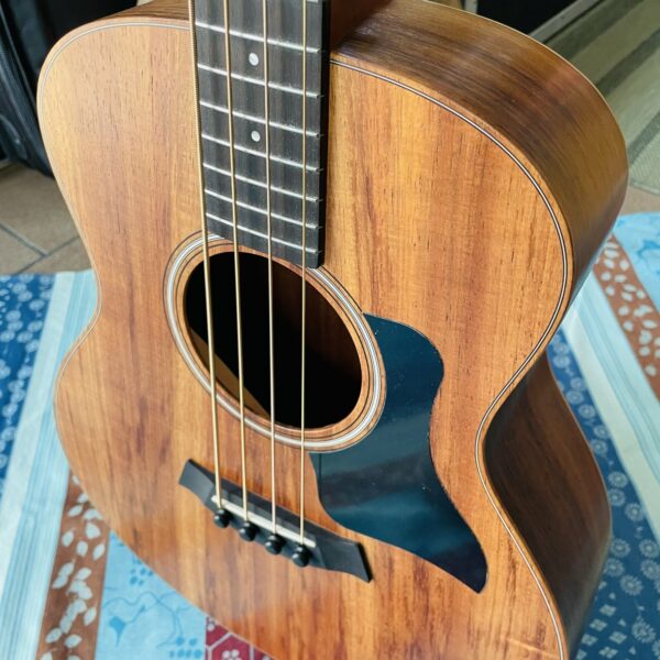 Basse électrique électro-acoustique Taylor GS Mini-e Koa Bass n°2205121247, house Taylor, révisée luthier Manteau (facture 22.07.26) – Image 11