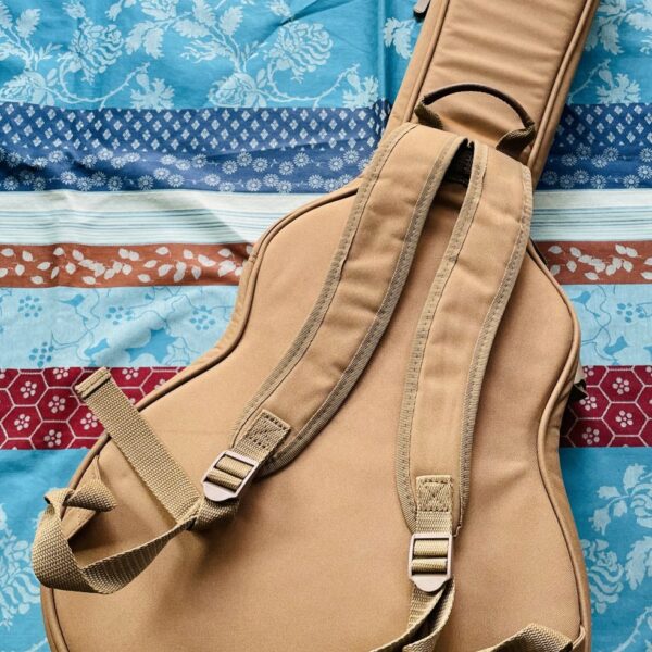 Basse électrique électro-acoustique Taylor GS Mini-e Koa Bass n°2205121247, house Taylor, révisée luthier Manteau (facture 22.07.26) – Image 16