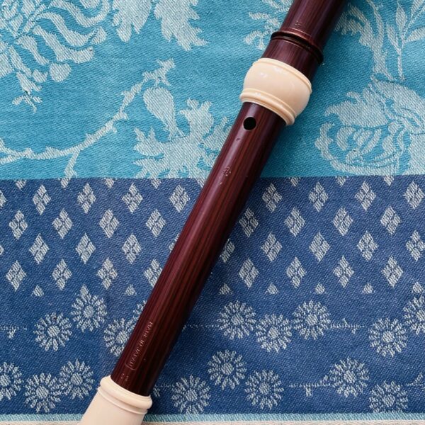 Alternative view of Flûte à bec Yamaha baroque soprano YRS 312B III, housse d’origine, Ut (Japon)
