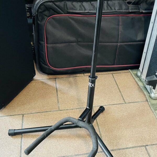 1 stand guitare universel RTX n°1