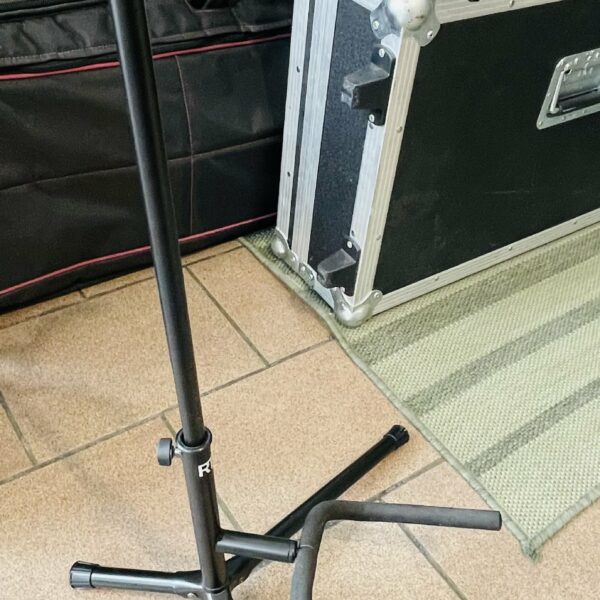Alternative view of 1 stand guitare universel RTX n°2