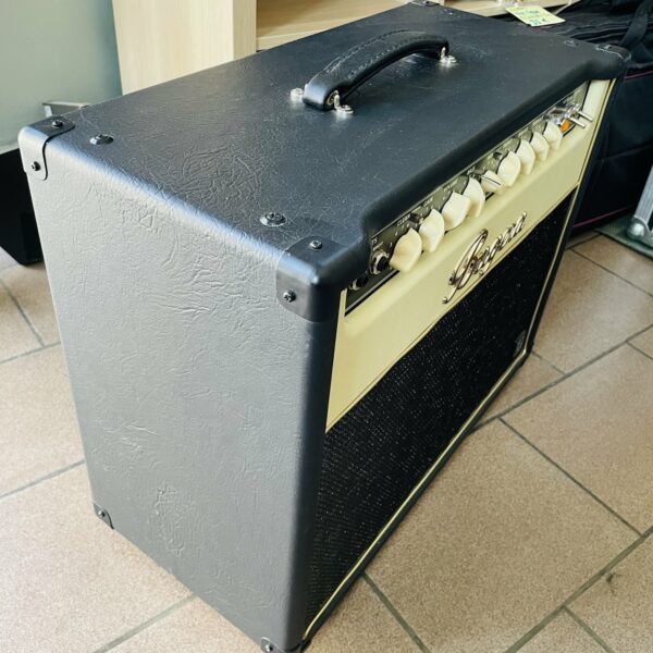 Ampli guitare lampe Bugera Vintage 22 Infinium, alim, foot – Image 3