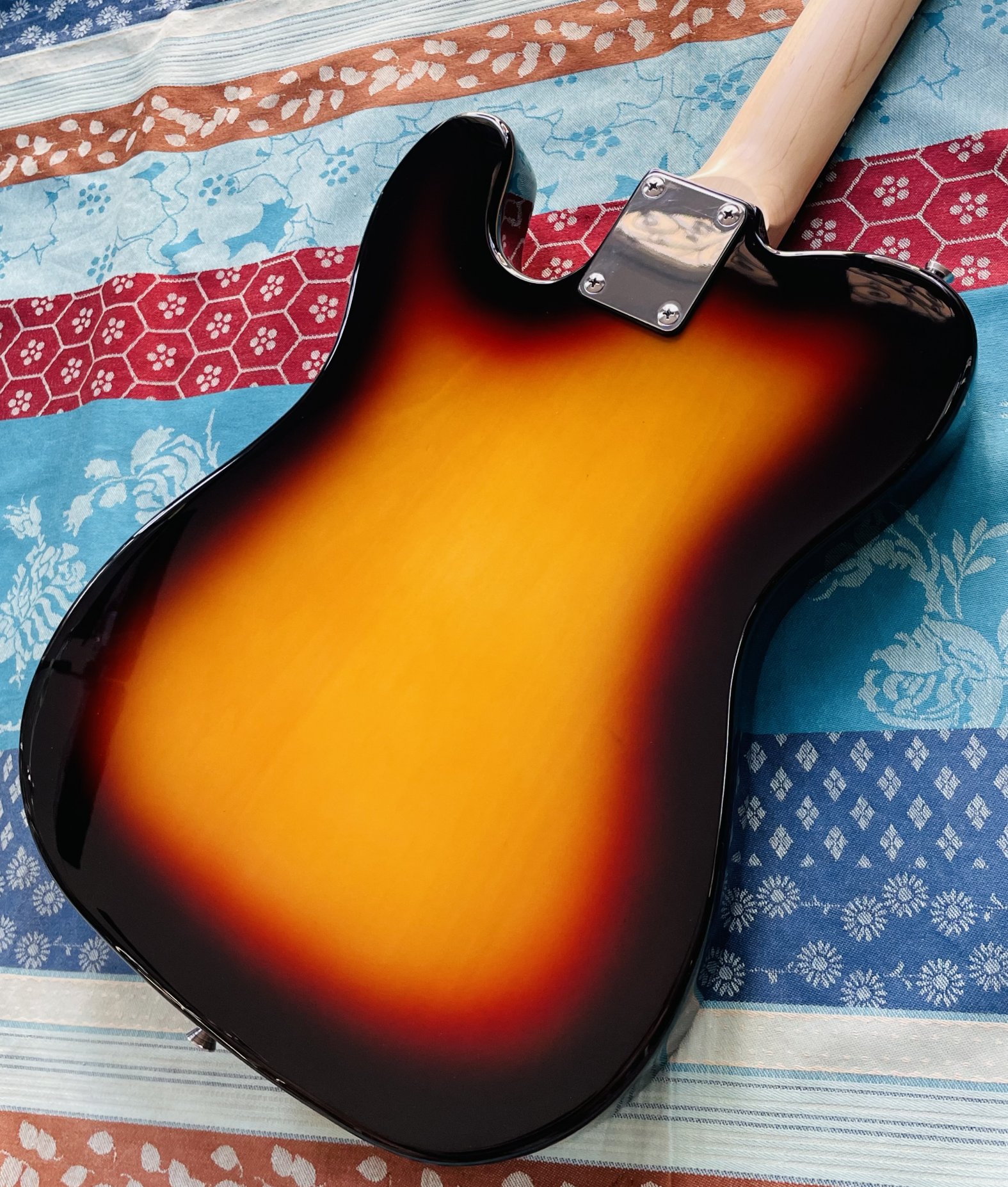 Guitare électrique Eastone TL70 Telecaster 3 tone, housse X-Tone Softbag – Image 7