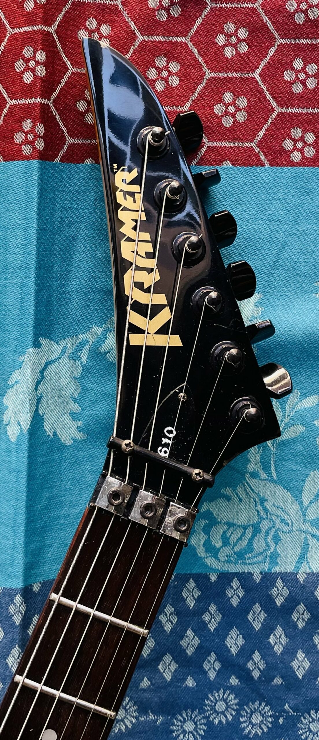 Guitare électrique Kramer 610 n°SF4049 (1988, Korea / Neptune USA), vibrato, étui, révision Luthier Thébé (01.08.26) – Image 4