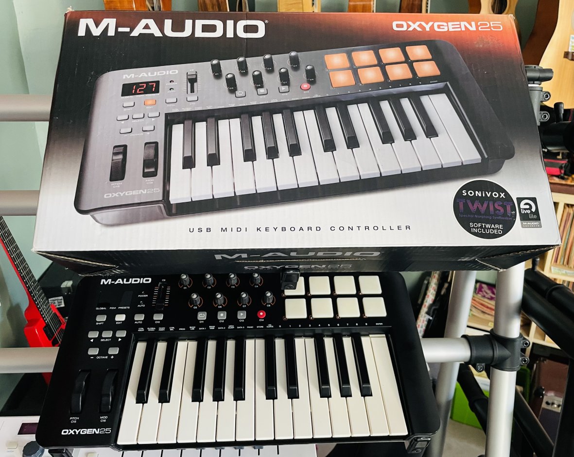 Clavier maitre M-Audio Oxygen 25 IV n°B51405159904106, usb, notice, boite d’origine – Image 7