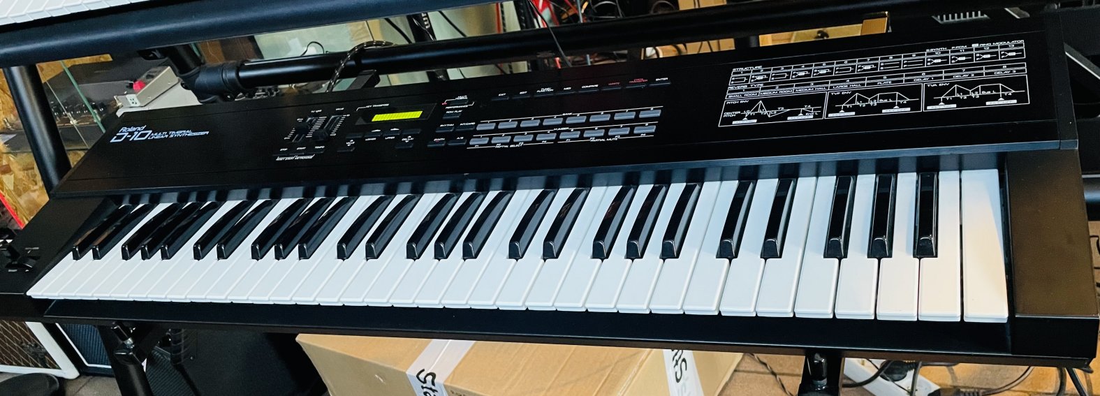 Synthé Roland D-10 n°C940224 (1988, Japan) – Image 2