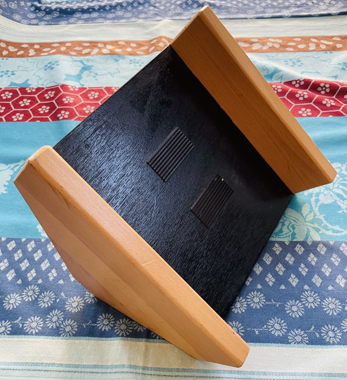 Support home-studio d’artisan en bois n°2 pour machines de petites tailles