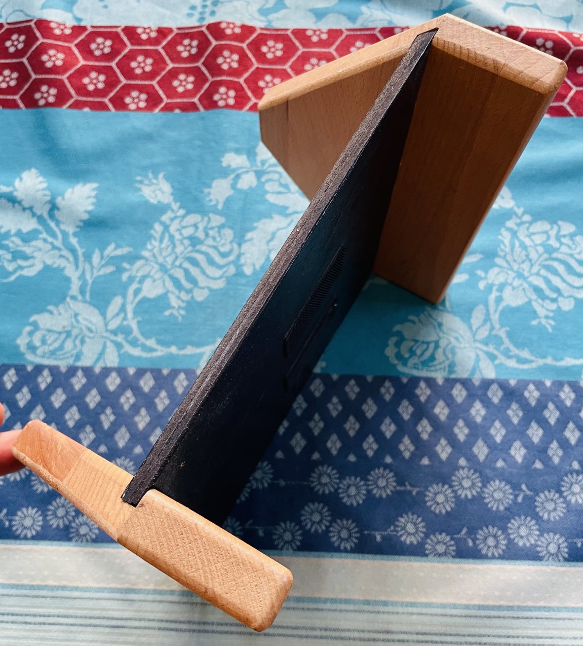 Support home-studio d’artisan en bois n°2 pour machines de petites tailles – Image 3