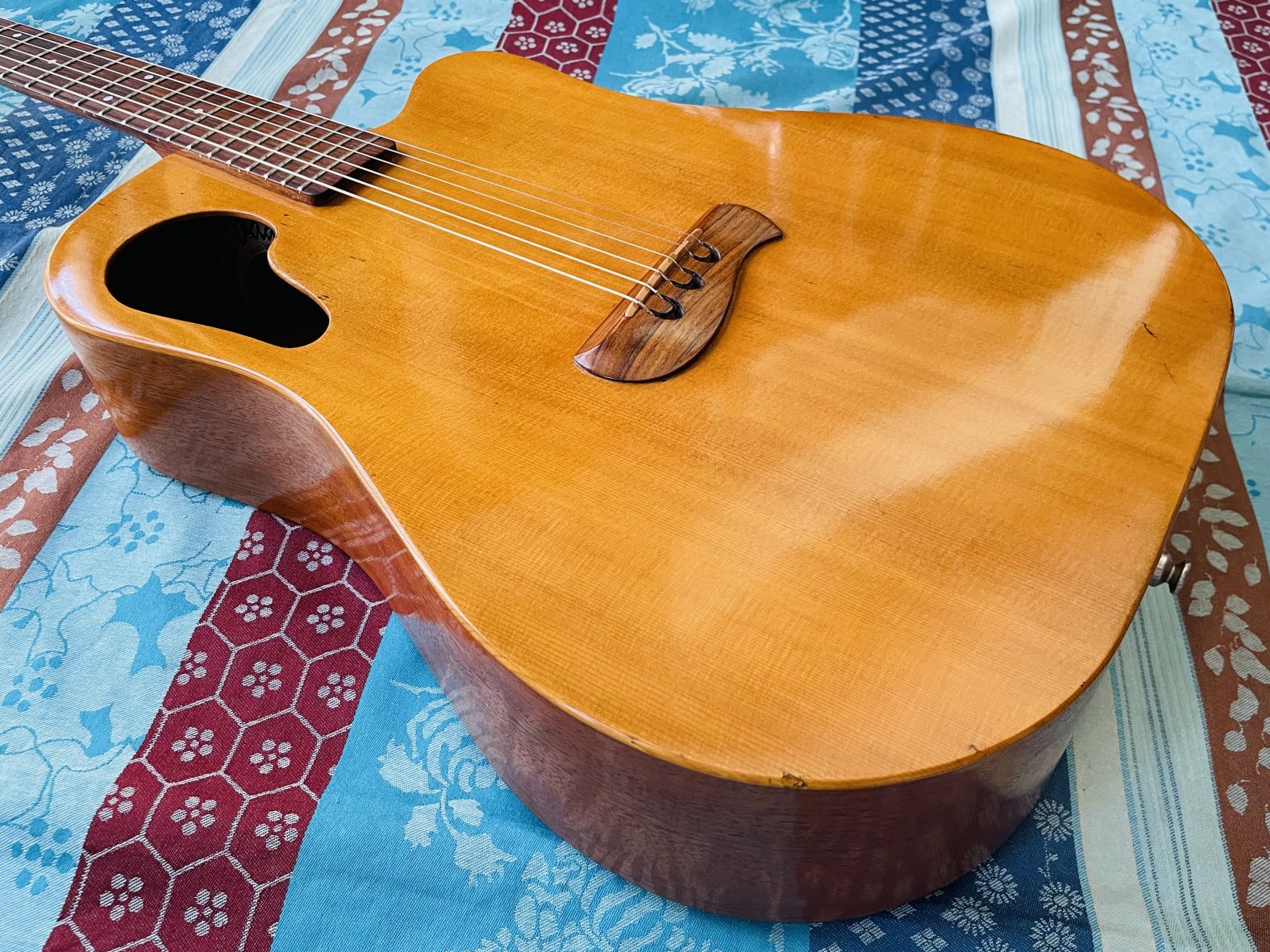 Guitare électro-acoustique Tacoma Roadking DM8C n°C3405030 (USA) – Image 2