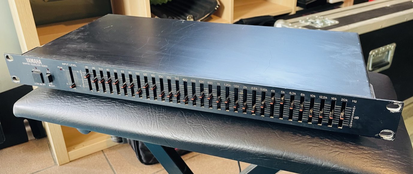 Egaliseur Yamaha GQ131 n°MB4L053172 (Japan), rack 1U