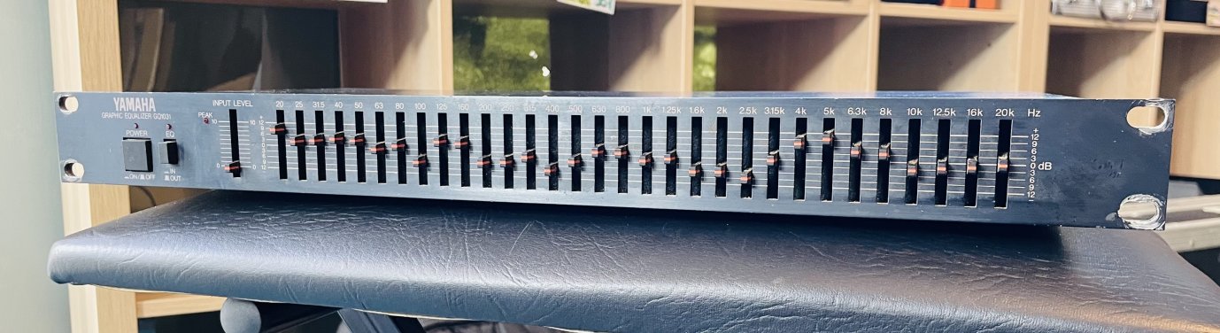 Egaliseur Yamaha GQ131 n°MB4L053172 (Japan), rack 1U – Image 2