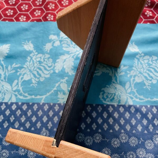 Support home-studio d’artisan en bois n°1 pour machines de petites tailles – Image 3