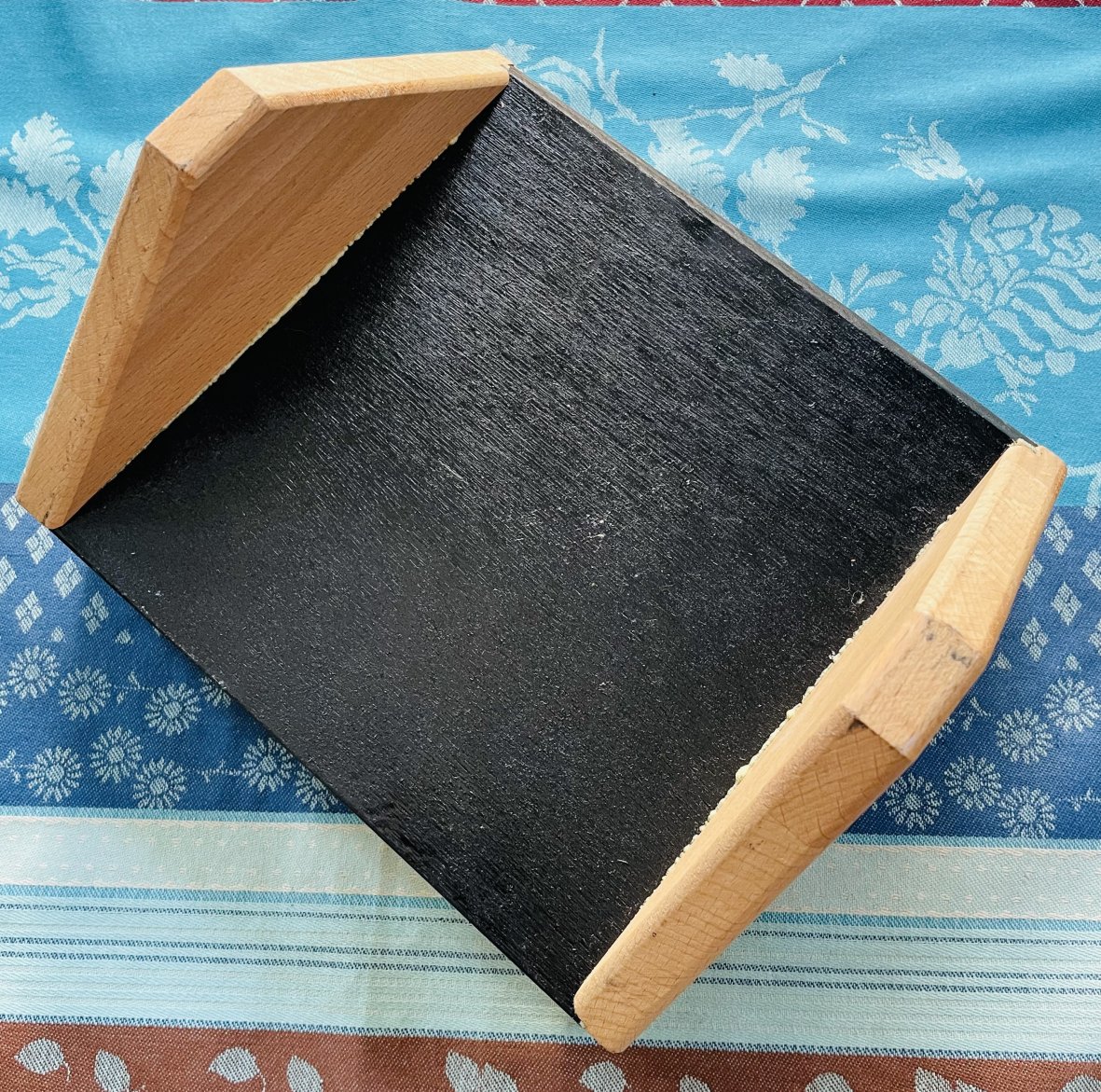 Support home-studio d’artisan en bois n°1 pour machines de petites tailles – Image 4