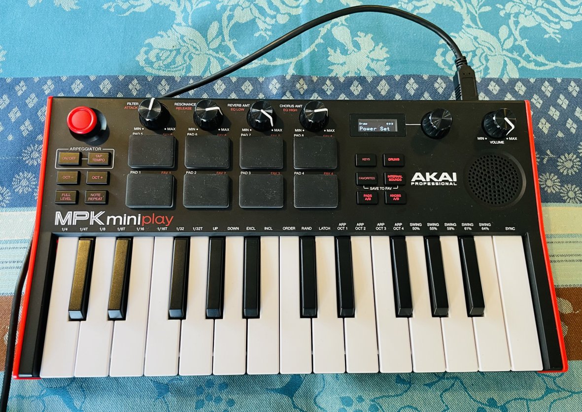 Mini clavier maitre Akai MPK Miniplay MK3 n°E8240525586235, boite, usb d’origine – Image 7
