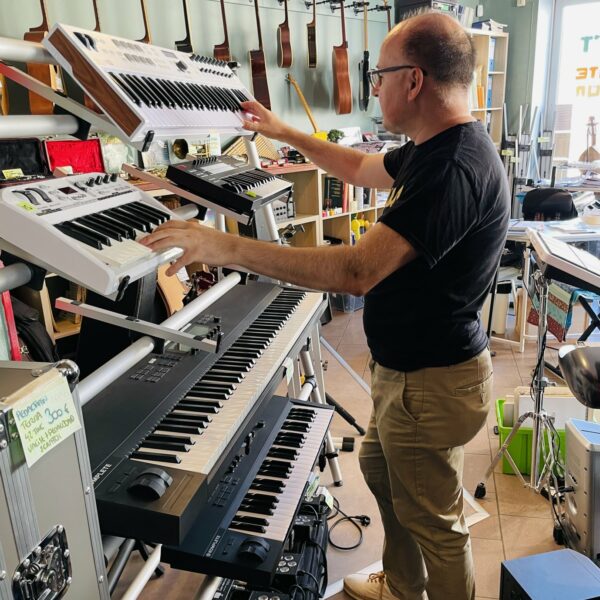 Cagnotte Soutien au dépôt-vente bordelais d’instruments de musique d’occasion AU SON VERT – Image 7