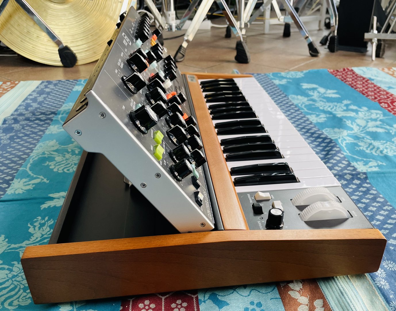 Synthé analogique Behringer Poly D n°S240800348D8J, boite d’origine, notice, alim – Image 8