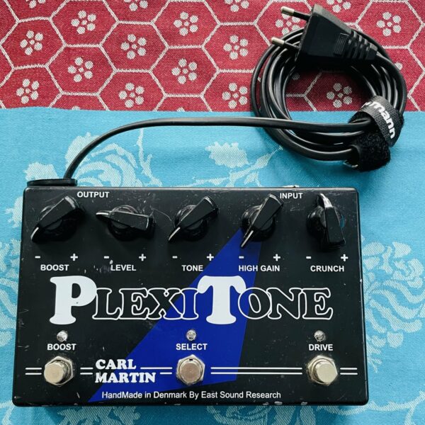 Pédale distortion plexi Carl Martin Plexitone n°04316-00664, alim