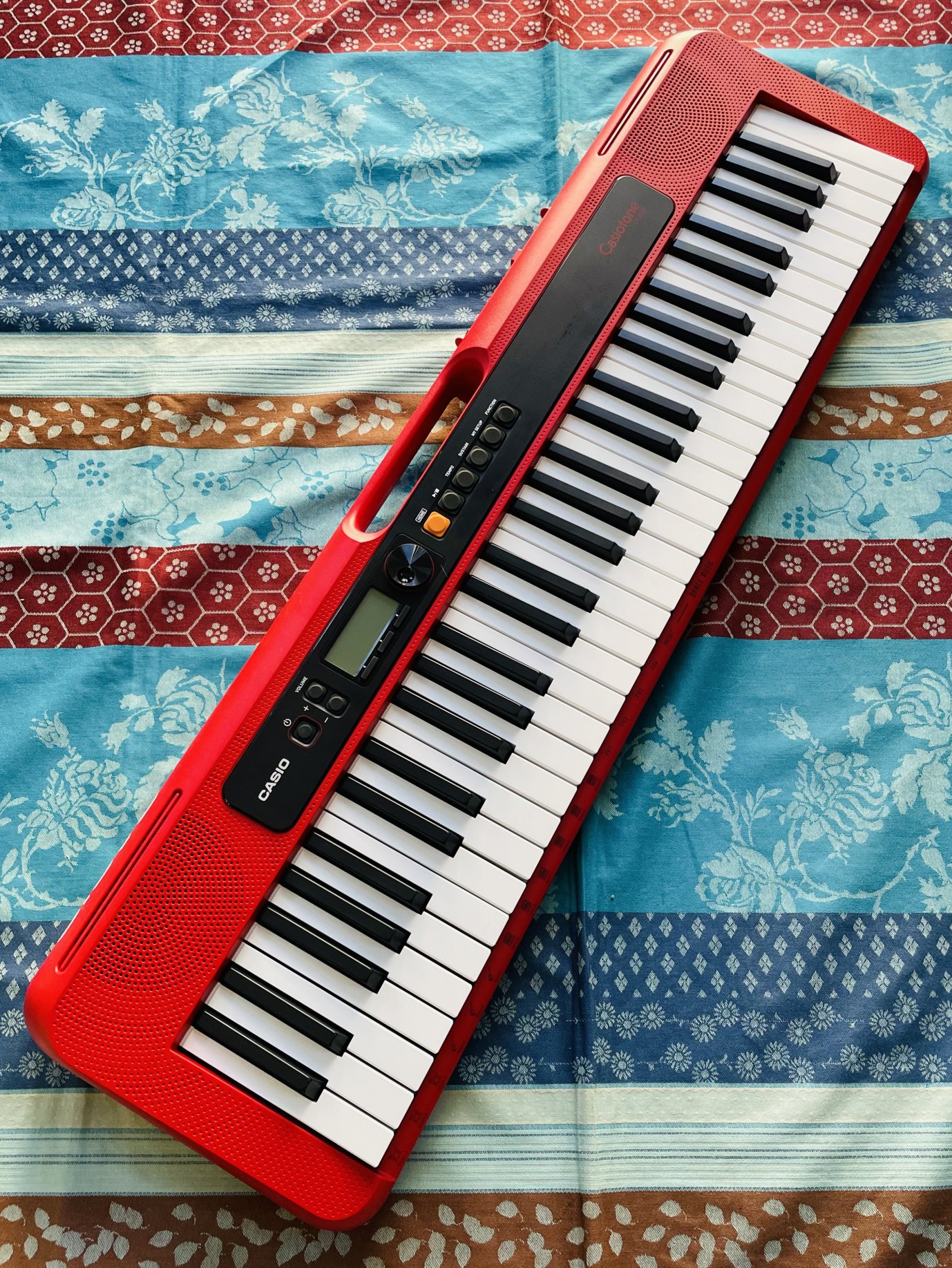 Clavier arrangeur Casio CT-S200 rouge n°876DC71601589, alim