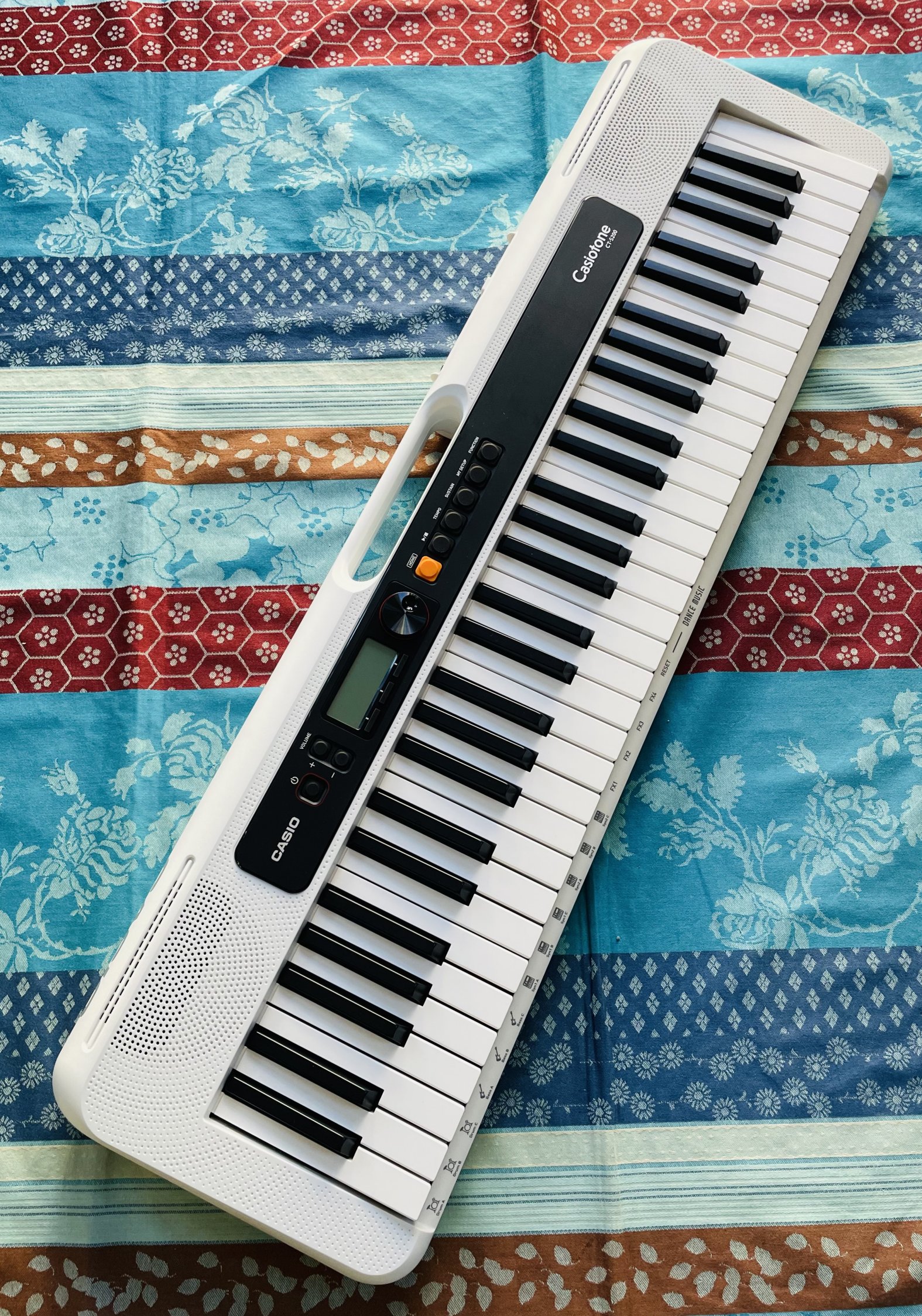Clavier arrangeur Casio CT-S200 blanc n°876DC7112011908AAC, alim