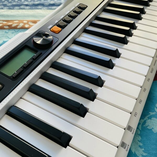 Alternative view of Clavier arrangeur Casio CT-S200 blanc n°876DC7112011908AAC, alim