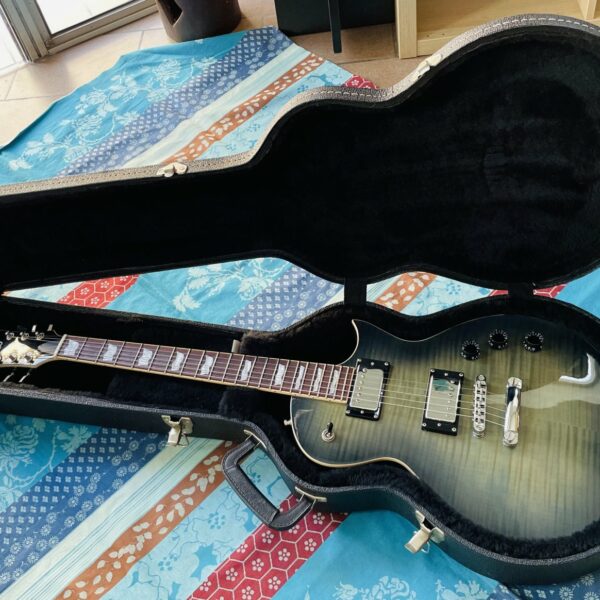 Alternative view of Etui guitare format Les Paul Junior Datt Cases (Vancouver, Canada)