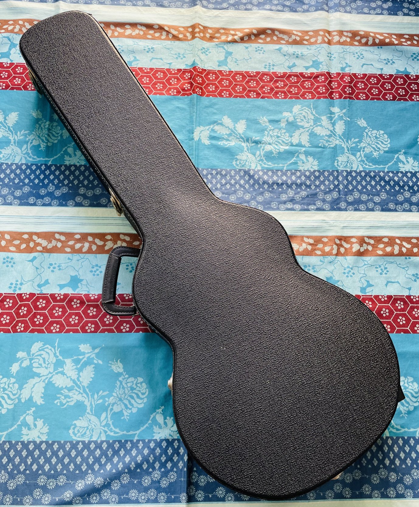 Etui guitare format Les Paul Junior Datt Cases (Vancouver, Canada) – Image 4