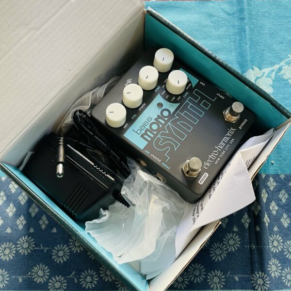 Pédale Electro-Harmonix Bass Mono Synth n°201810240425, alim et boite d’origine – Image 6