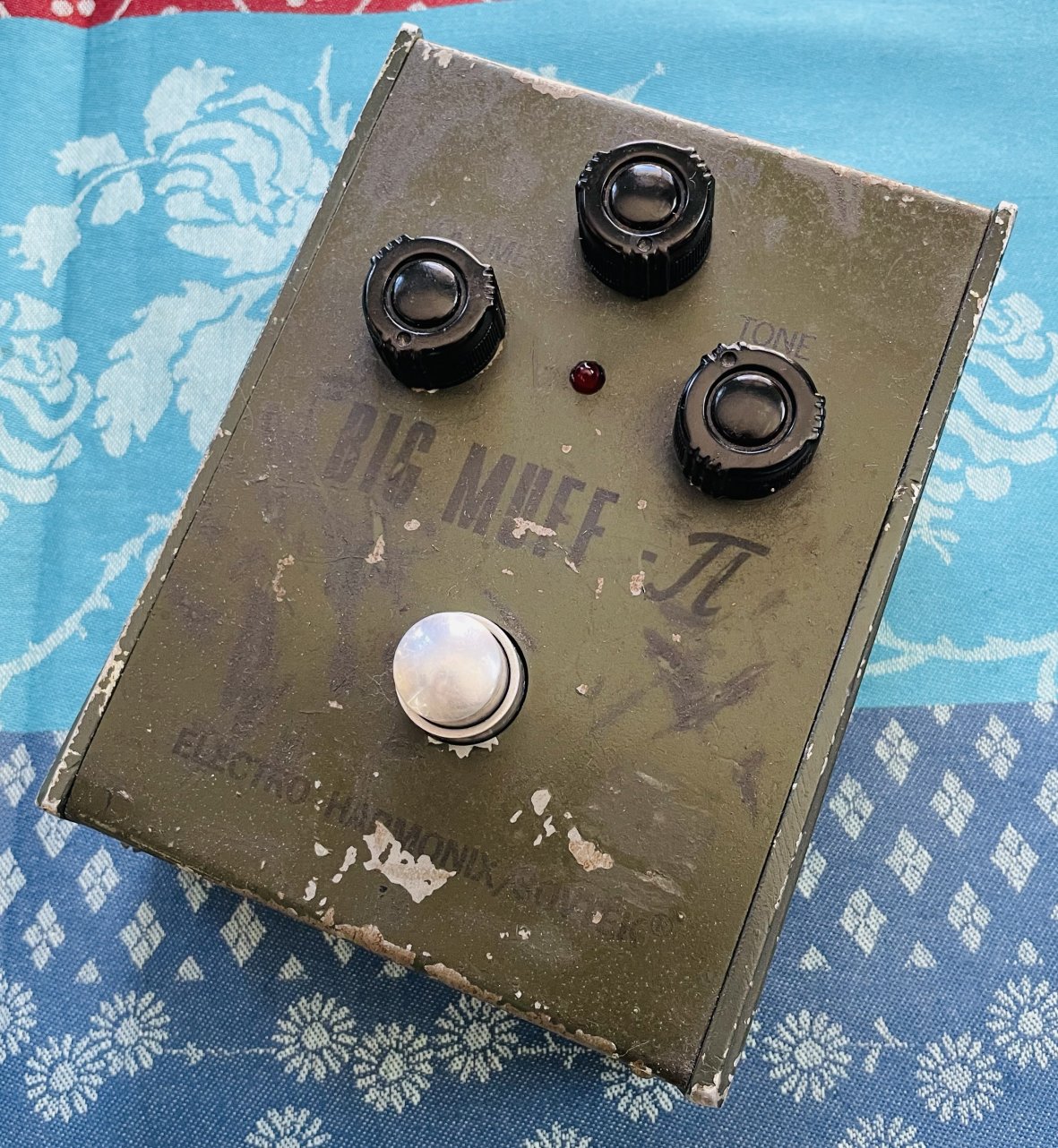 Rare pédale fuzz Electro-Harmonix Sovtek Big Muff Pi V7 tall font (1994, URSS)