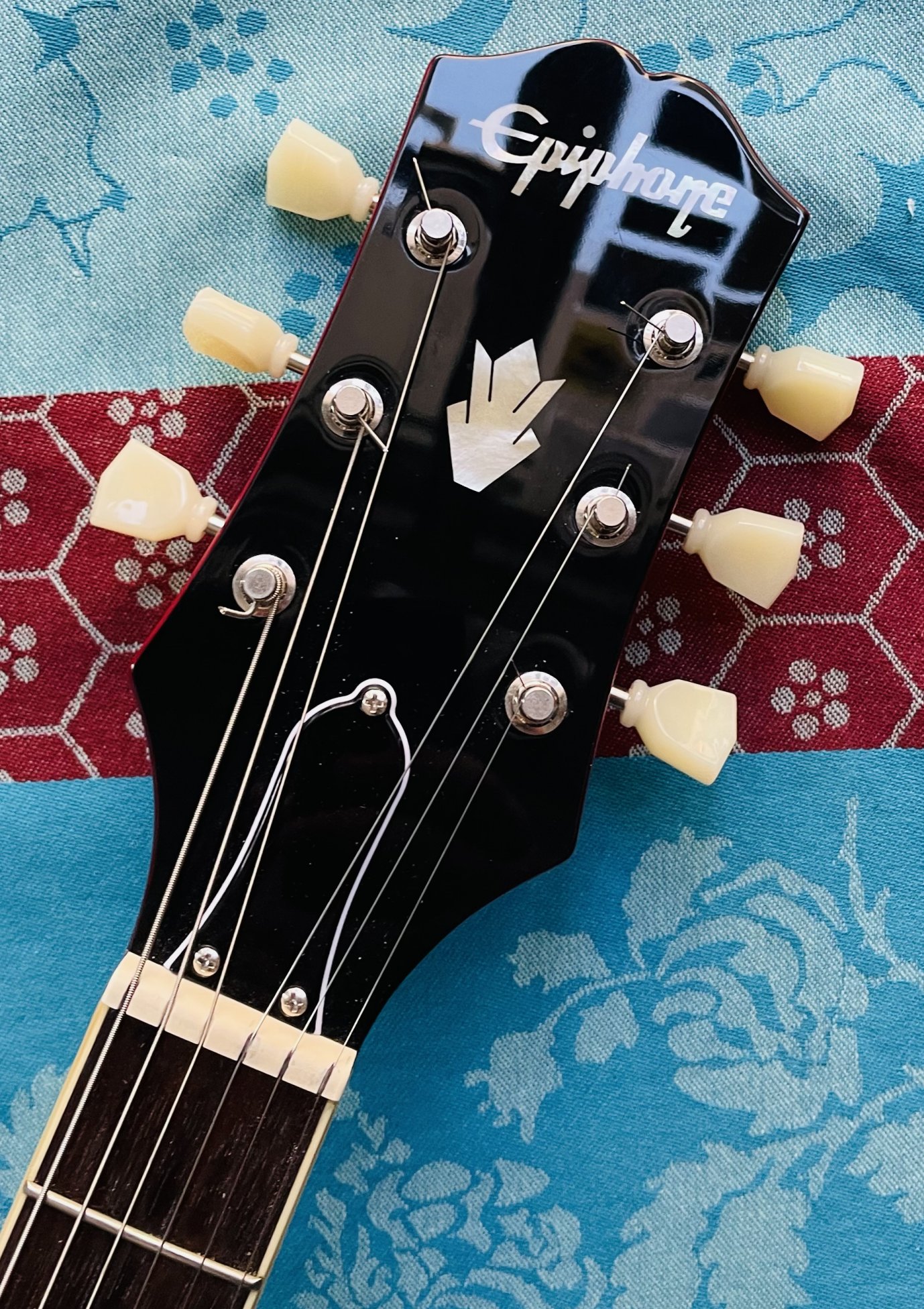 Guitare électrique Epiphone ES-335 IG Cherry n°23051511048, housse Tobago – Image 5