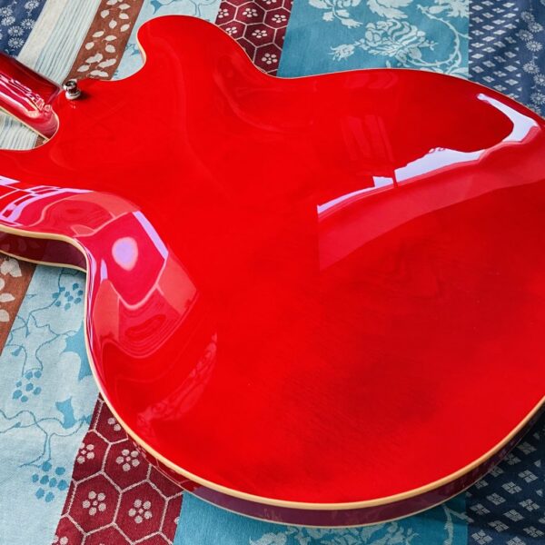 Guitare électrique Epiphone ES-335 IG Cherry n°23051511048, housse Tobago – Image 8