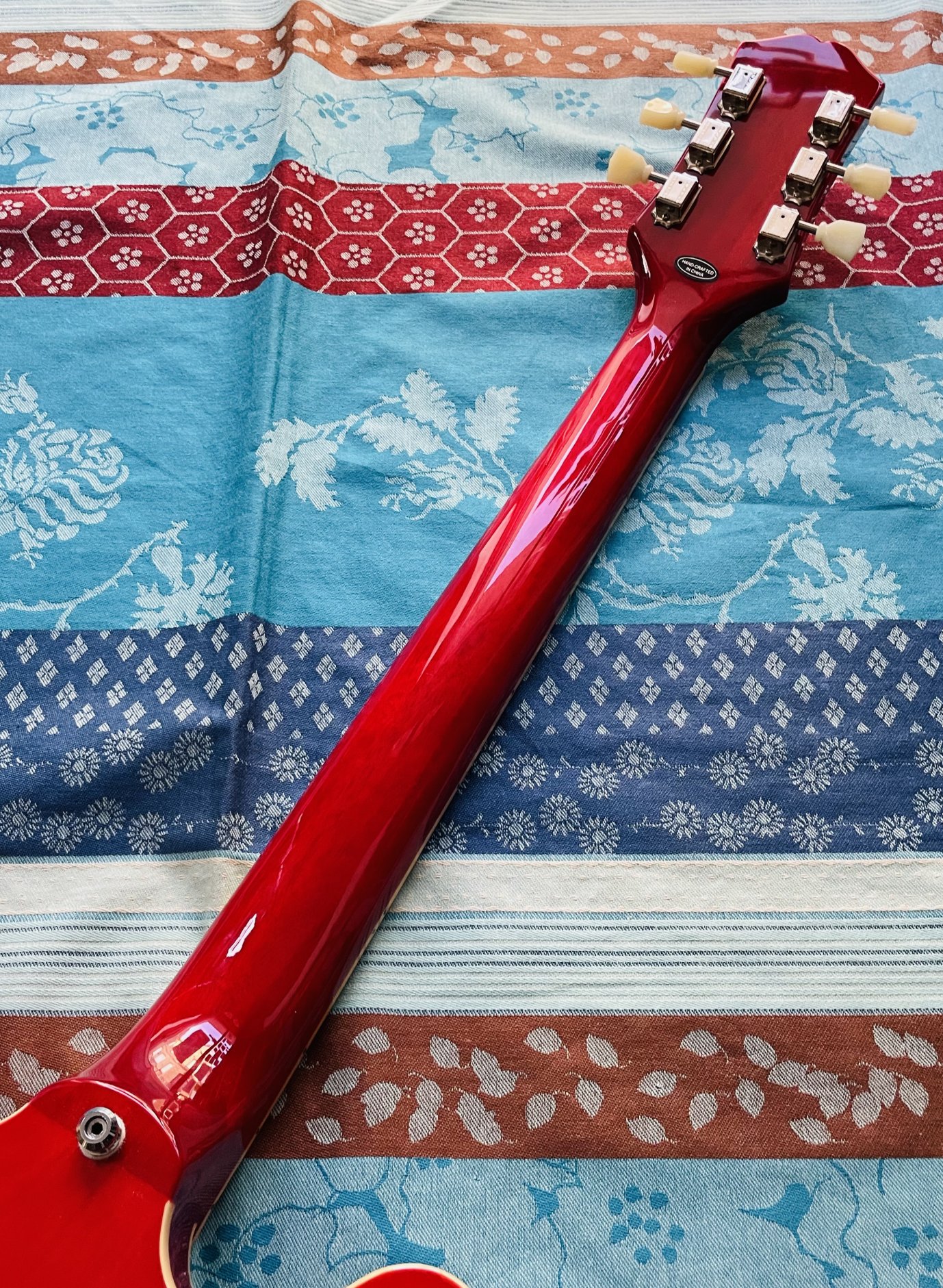 Guitare électrique Epiphone ES-335 IG Cherry n°23051511048, housse Tobago – Image 9