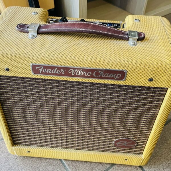 Ampli guitare lampes Fender Vibro Champ EC tweed, Eric Clapton Signature n°AB030403 (2012, USA, Corona), 5W