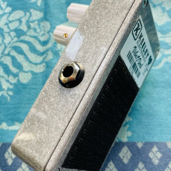 Alternative view of Pédale réverb vibrato phaser Keely Electronics Vibe O Verb n°01336 (USA), boite d’origine